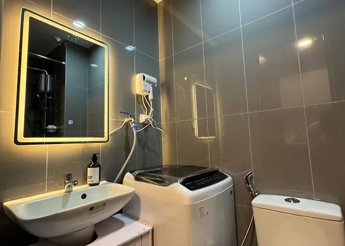 Apartment Entire In Makati Center With Fast Wifi Manila