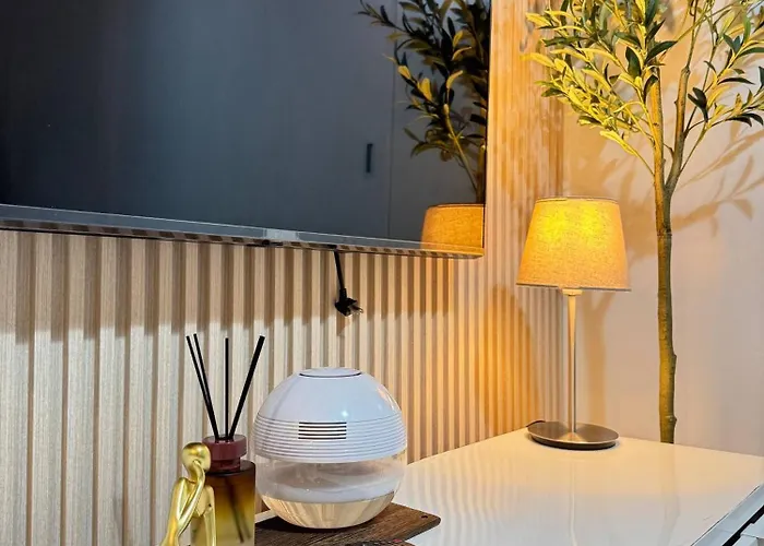Entire In Makati Center With Fast Wifi *